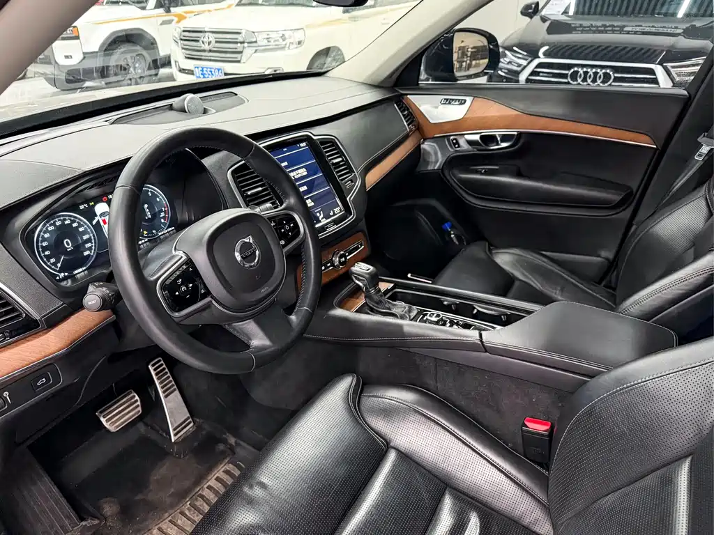 Volvo XC90 2015 T6 Zhizun Edition 7 seats купить на сайте DeffCars