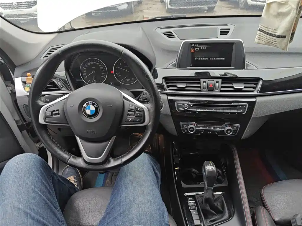 BMW X1 2016 sDrive20Li luxury model купить на сайте DeffCars