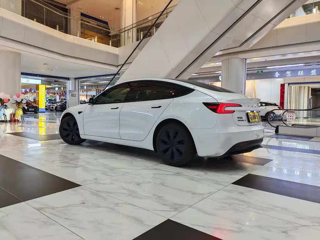 Model 3 2025 rear-wheel drive version купить на сайте DeffCars