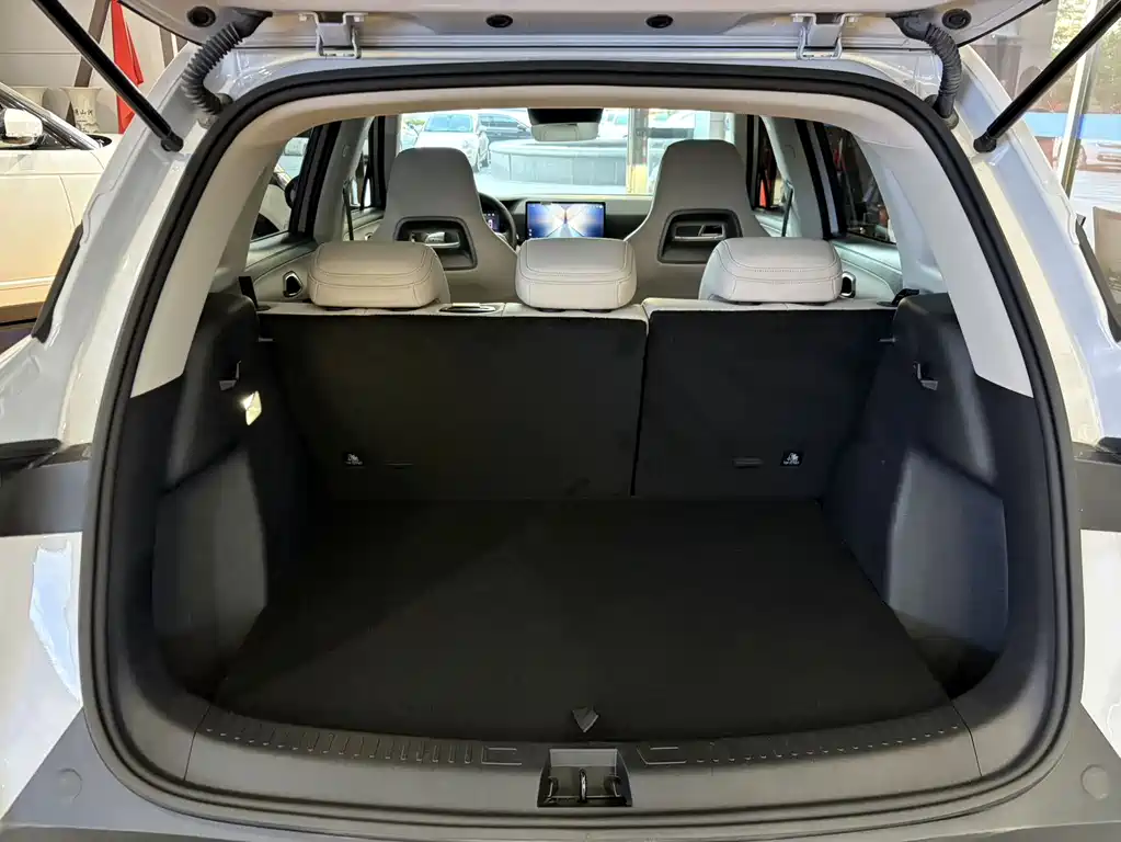 Yuan UP 2025 Smart Driving Edition 401KM Vitality Edition купить на сайте DeffCars