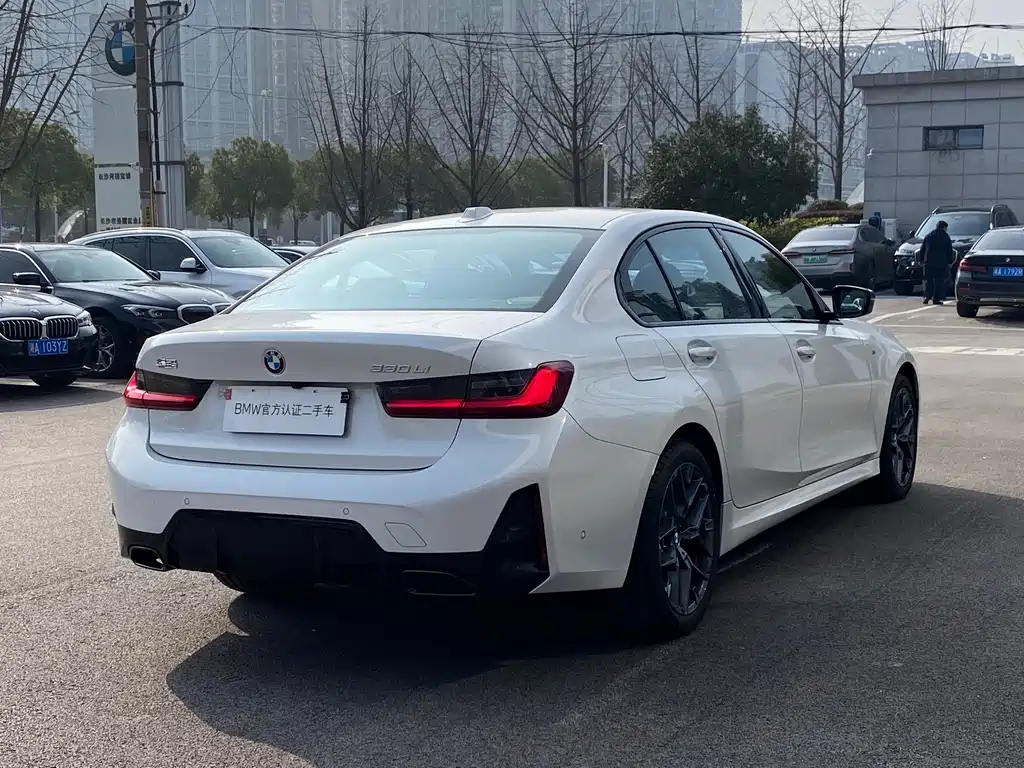 BMW 3 Series 2025 330Li M Sports Night Package купить на сайте DeffCars