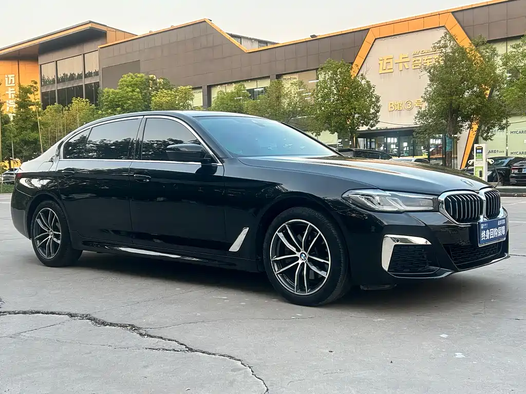 BMW 5 Series 2021 525Li M Sports Package купить на сайте DeffCars