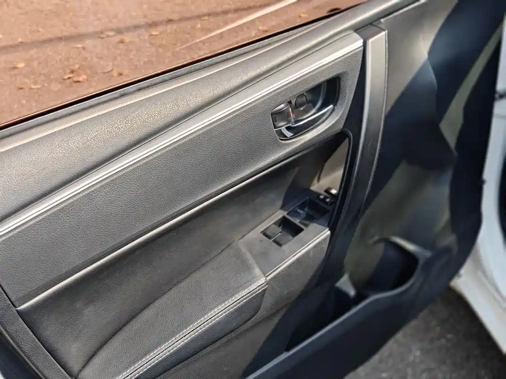 Corolla 2017 facelift 1.2T S-CVT GL купить на сайте DeffCars