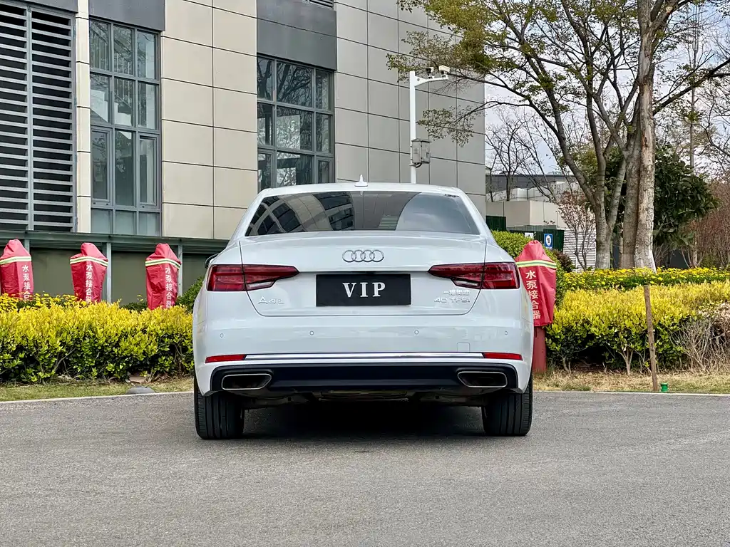 Audi A4L 2019 40 TFSI Enterprising National VI купить на сайте DeffCars