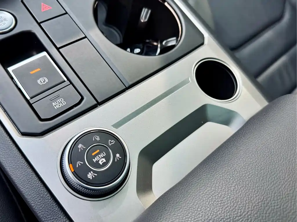 Touareg 2019 2.0TSI Pilot Edition National VI купить на сайте DeffCars