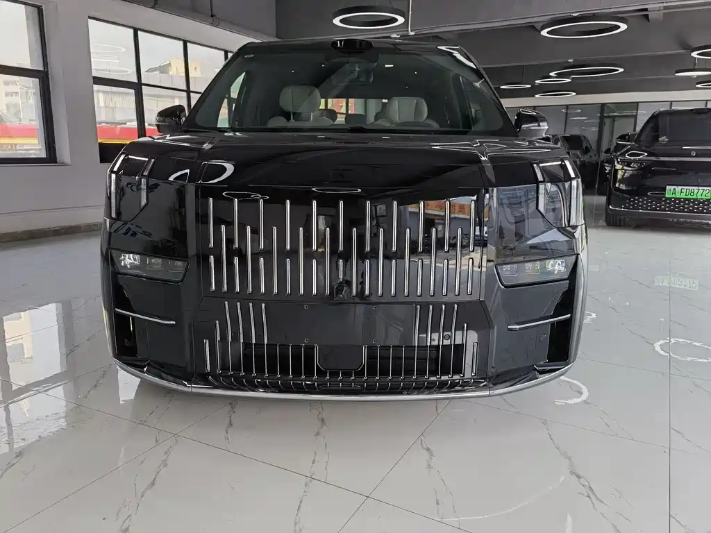 Jikrypton 009 2024 seven-seat aisle version four-wheel drive 108kWh купить на сайте DeffCars