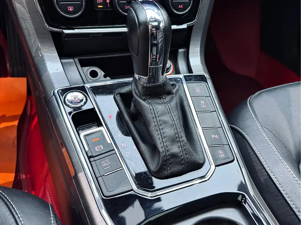 Passat 2017 330TSI DSG Premium Edition купить на сайте DeffCars