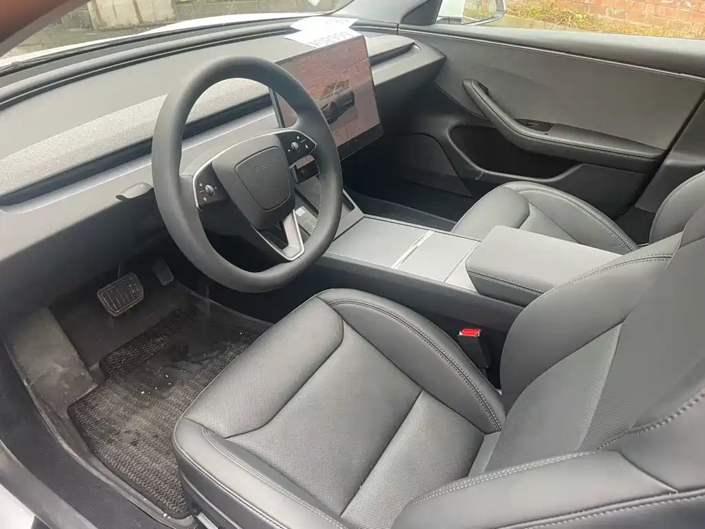Model 3 2025 long-range rear-wheel drive version купить на сайте DeffCars