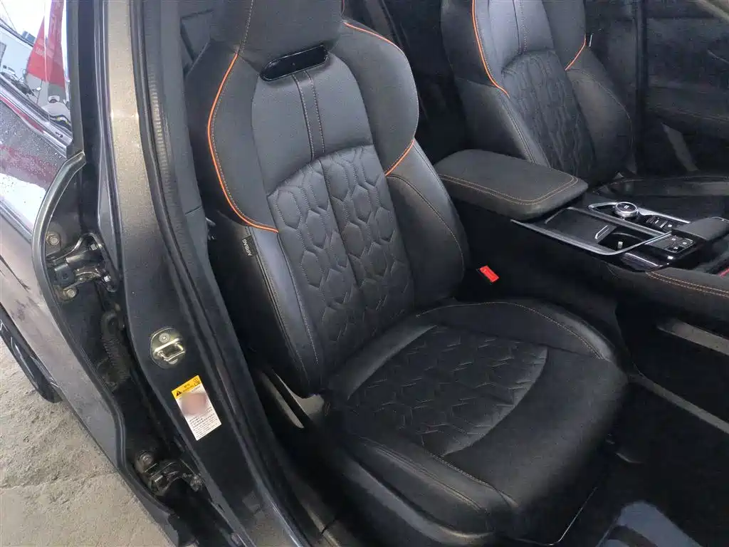 Changan UNI-T 2022 1.5T premium model купить на сайте DeffCars