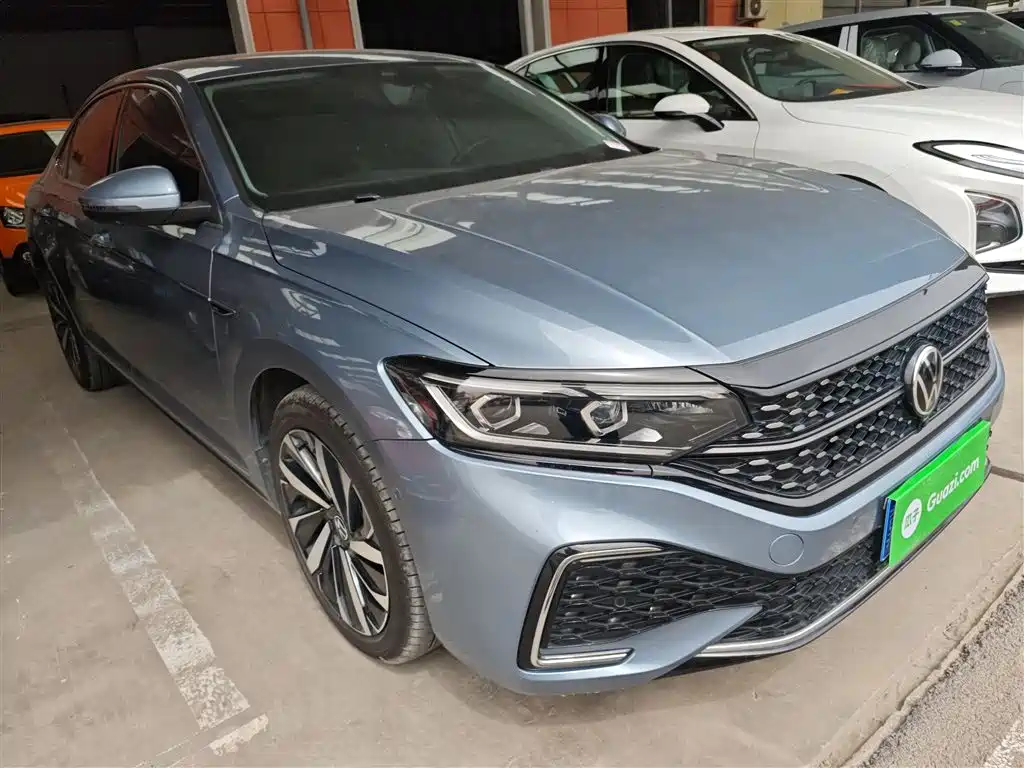 Passat 2022 330TSI Starry Sky Premium Edition купить на сайте DeffCars