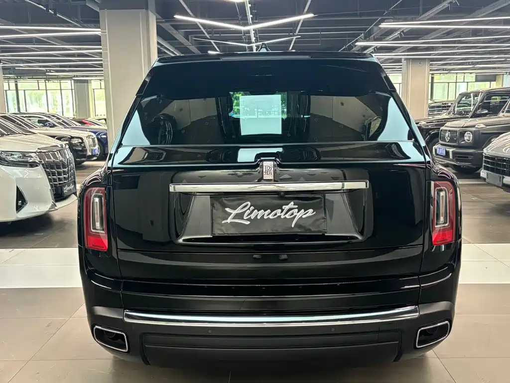 Cullinan 2018 five-seater version купить на сайте DeffCars