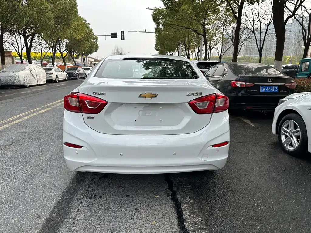 Cruze 2018 320 Automatic Pioneer Sunroof Edition купить на сайте DeffCars