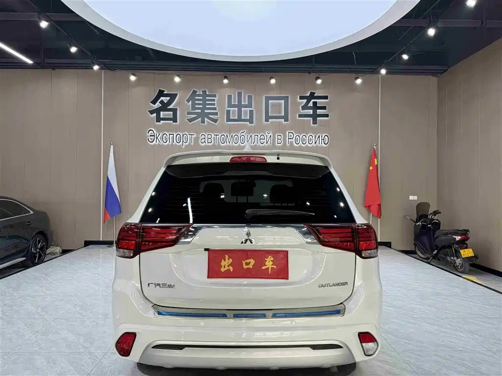 Outlander 2021 2.0L 2WD Enjoy Edition 5 seats купить на сайте DeffCars
