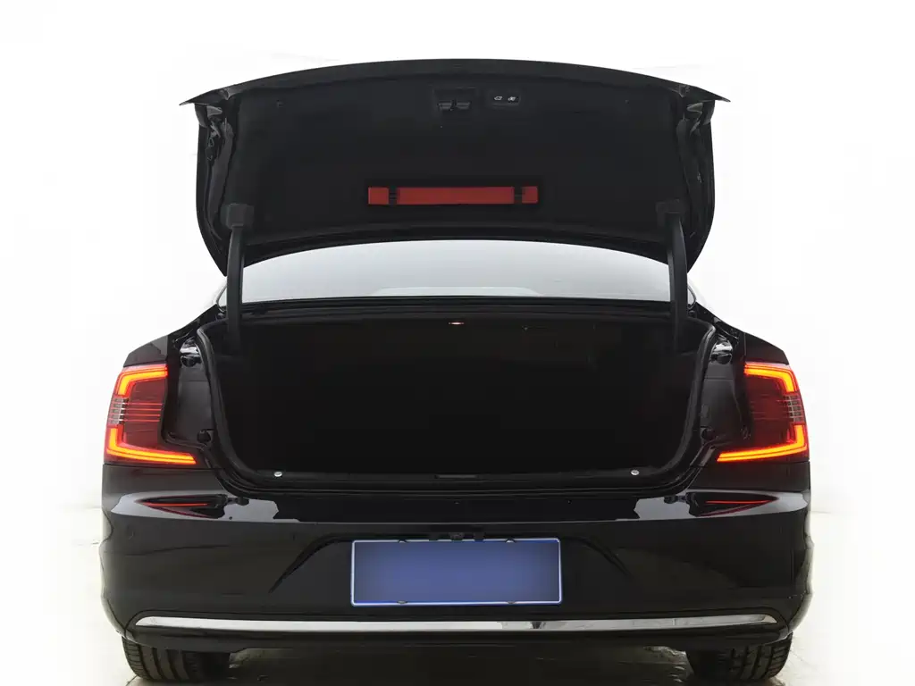 Volvo S90 2024 B5 Zhiyi Luxury Edition купить на сайте DeffCars