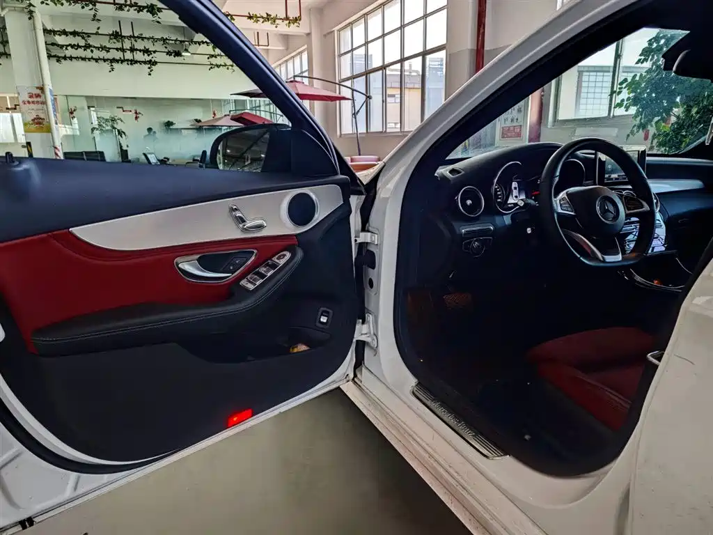 Mercedes-Benz C-Class 2018 C 200 Sports Edition купить на сайте DeffCars