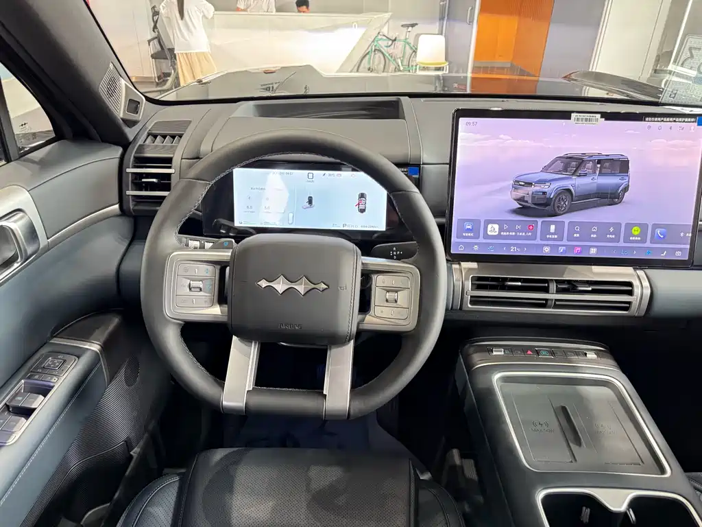 Titanium 7 2025 190KM four-wheel drive Ultra version купить на сайте DeffCars