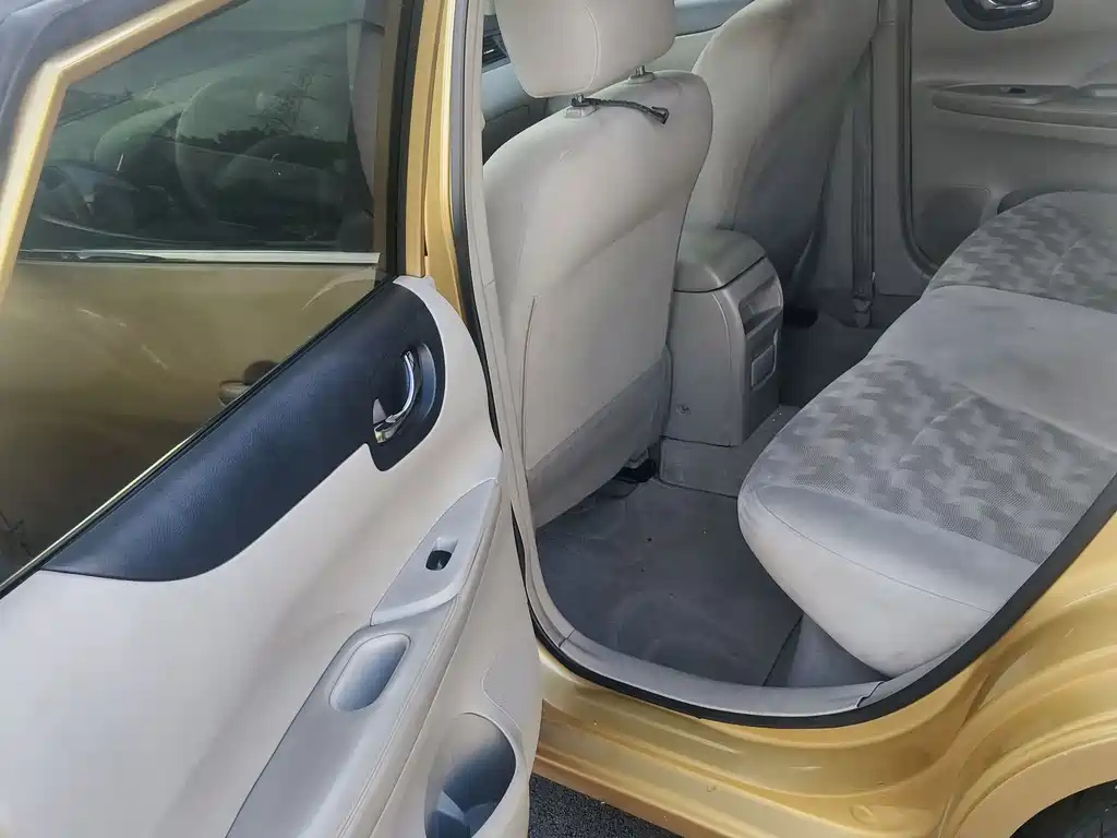 Tiida 2011 1.6L CVT intelligent купить на сайте DeffCars
