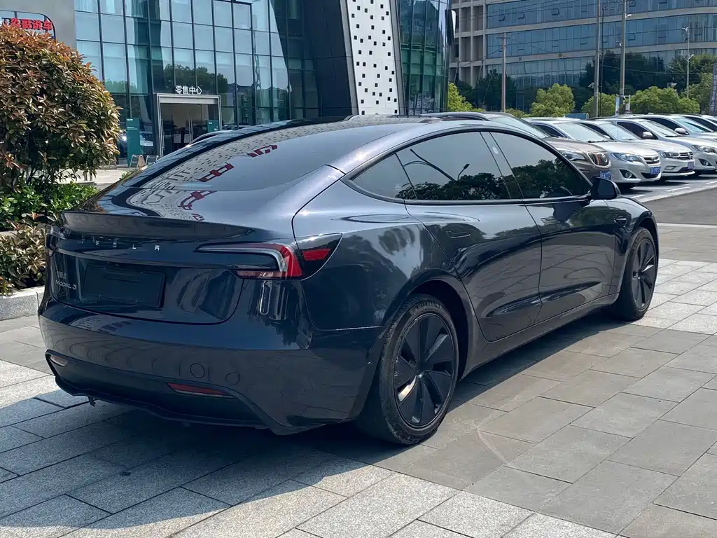 Model 3 2023 rear-wheel drive version купить на сайте DeffCars