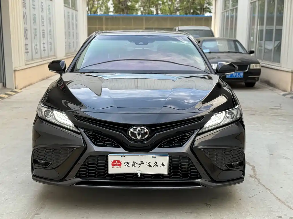 Camry 2023 2.0S Knight Edition купить на сайте DeffCars