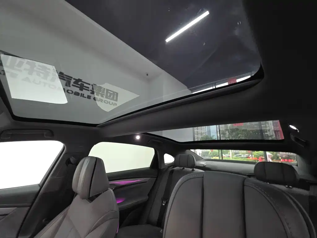 Lantu Chasing Light 2024 PHEV four-wheel drive ultra-long range flagship version купить на сайте DeffCars