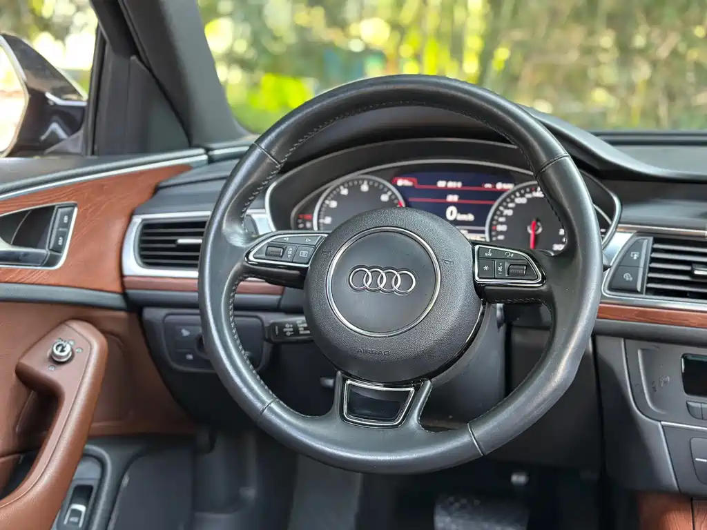 Audi A6L 2018 30th anniversary model 45 TFSI quattro sporty купить на сайте DeffCars