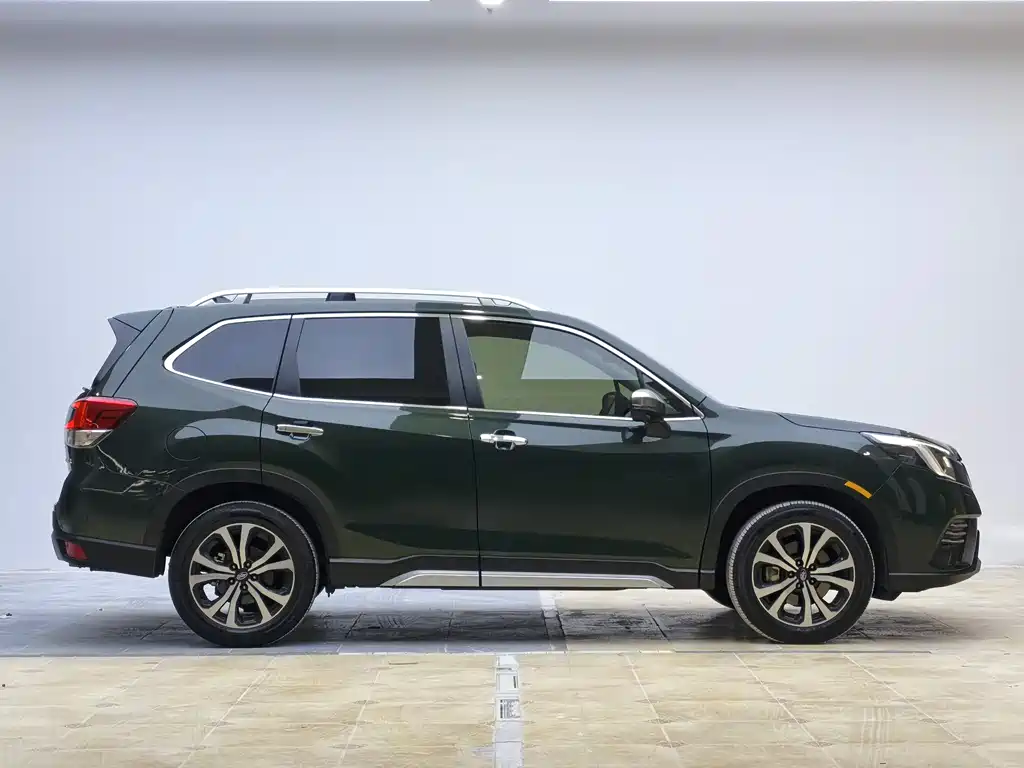 Forester 2022 2.0i AWD Ultimate EyeSight купить на сайте DeffCars