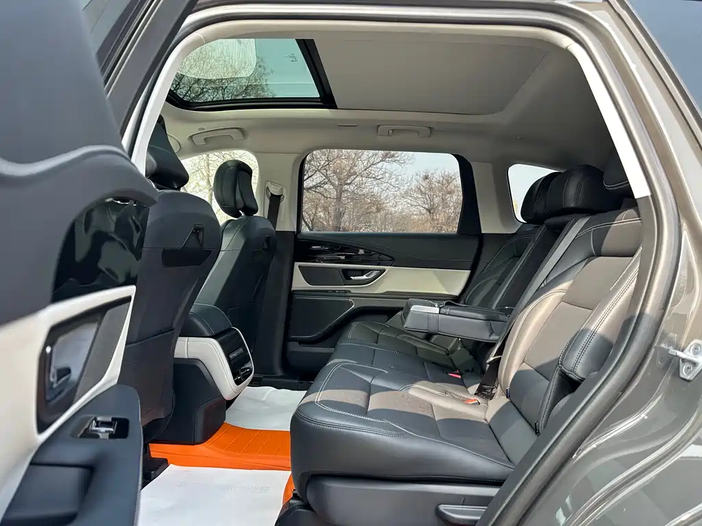 Voyager 2023 2.0T four-wheel drive premium version купить на сайте DeffCars