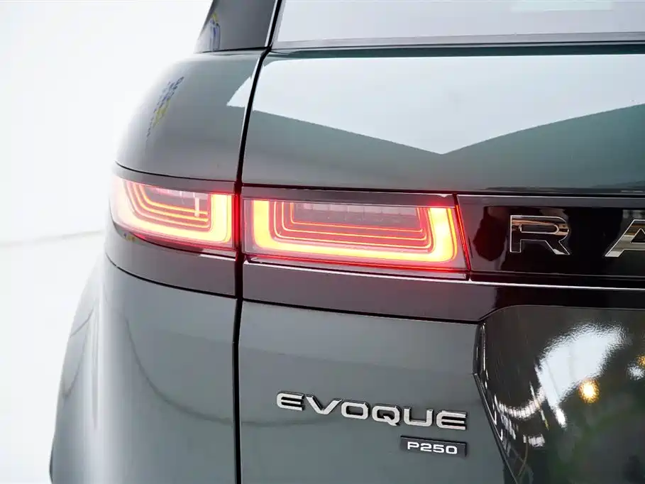 Range Rover Evoque 2023 Evoque L 249PS Deluxe Edition купить на сайте DeffCars