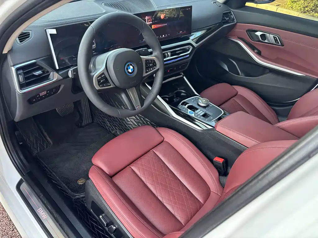 BMW i3 2024 eDrive 35 L купить на сайте DeffCars