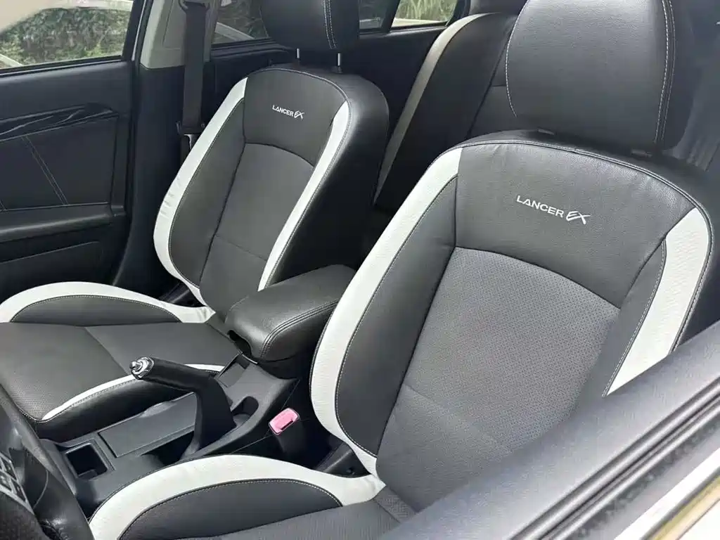 Wingshen 2016 1.8L manual black and white replica купить на сайте DeffCars