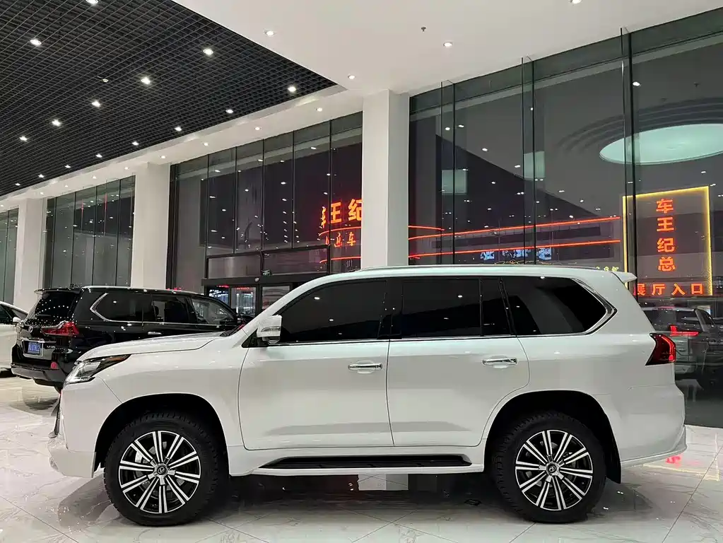 Lexus LX 2019 570 Premium Luxury Edition купить на сайте DeffCars