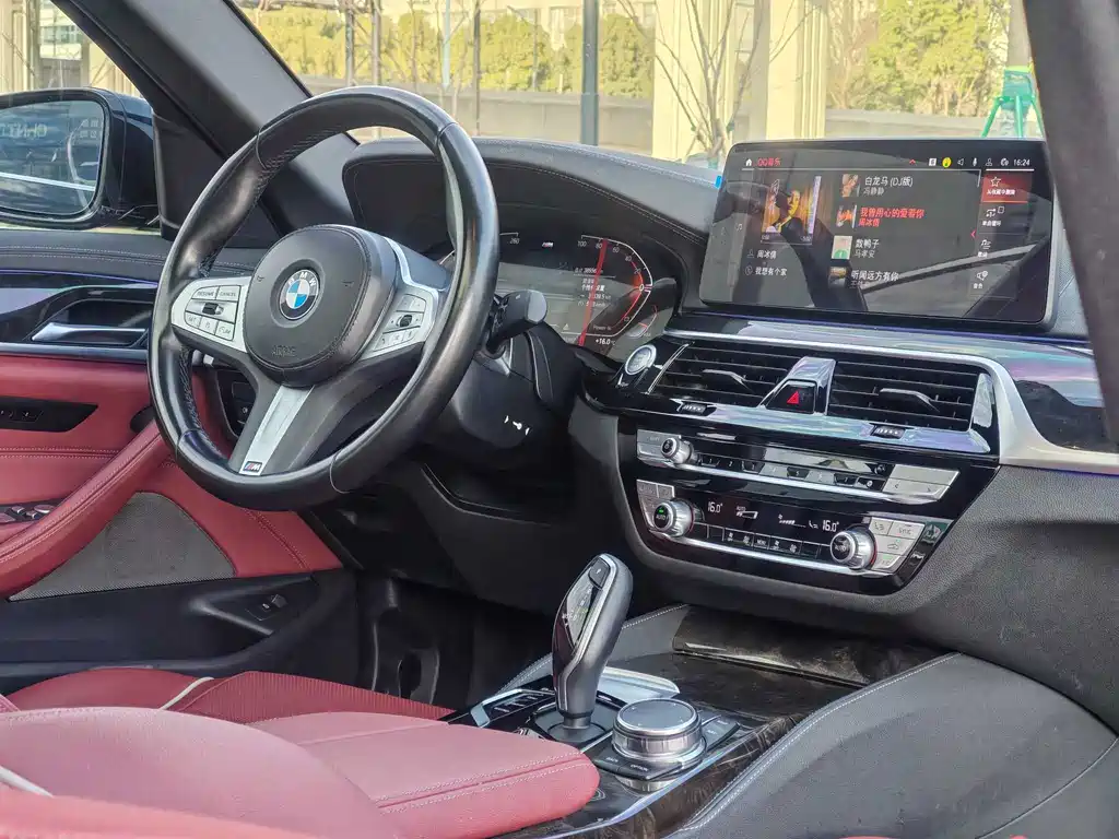BMW 5 Series 2022 facelift 525Li M Sports Package купить на сайте DeffCars