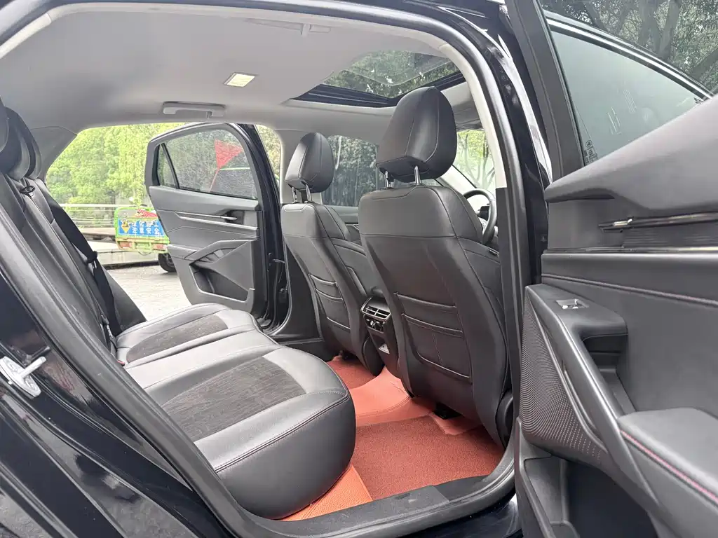 Mondeo 2023 EcoBoost 245 Luxury купить на сайте DeffCars