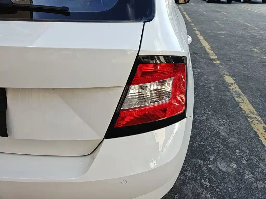 Fabia 2017 1.4L Automotive Edition купить на сайте DeffCars