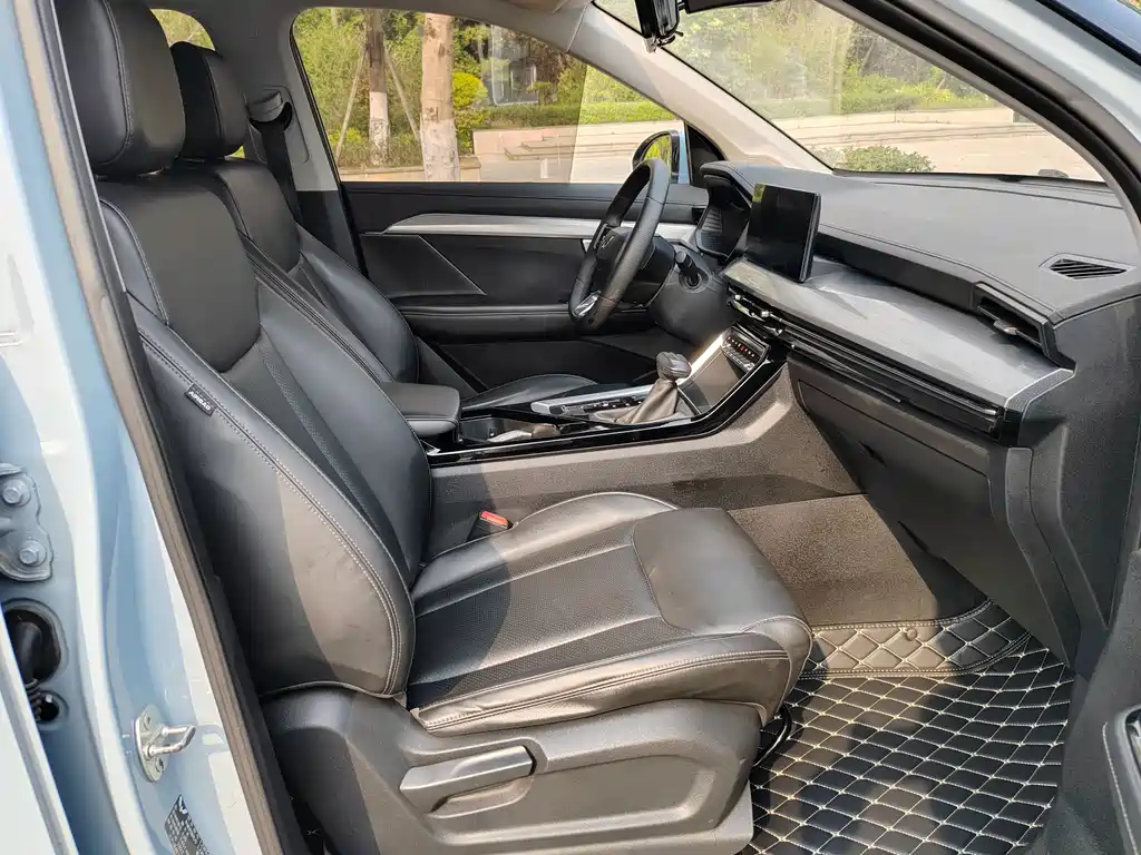 Wuling Xingchen 2021 1.5T CVT Xinghui Edition купить на сайте DeffCars