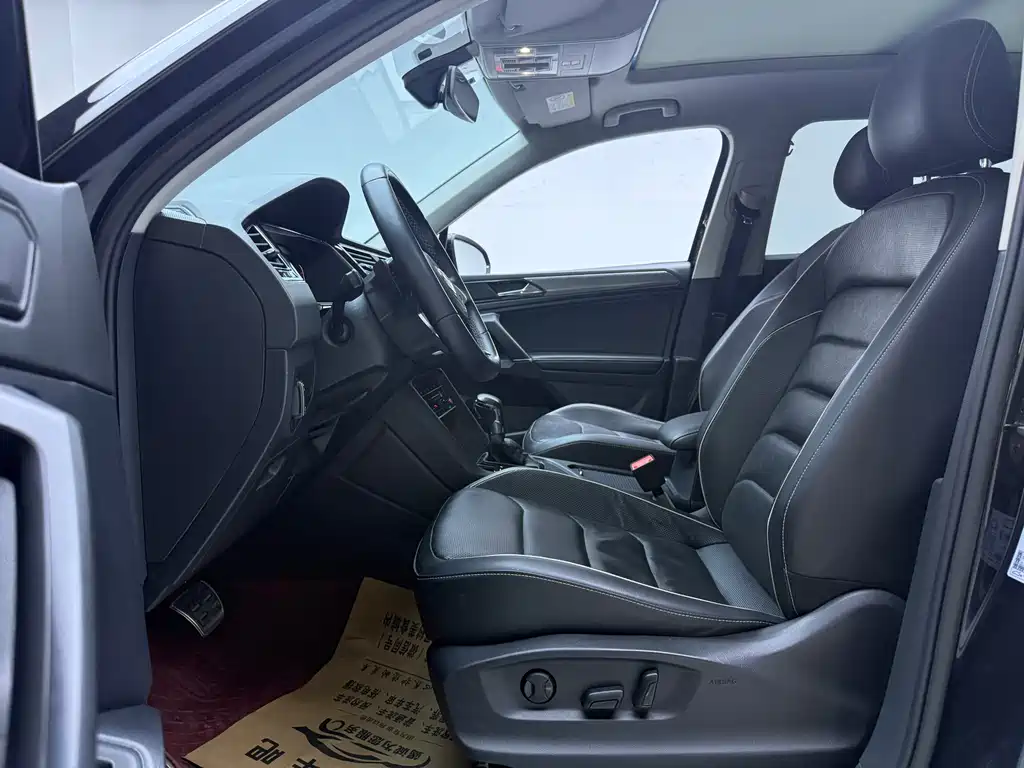 Tiguan L 2020 330TSI automatic two-wheel drive R-Line flagship version National VI купить на сайте DeffCars