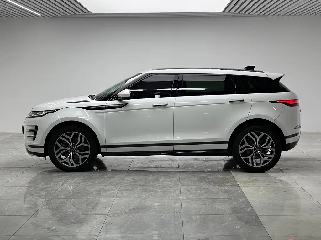 Range Rover Evoque 2023 Evoque L 249PS Luxury Edition купить на сайте DeffCars