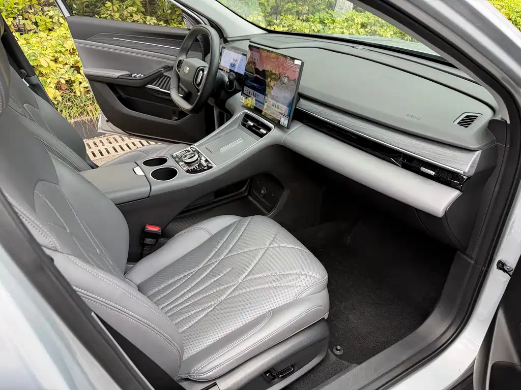 Galaxy L6 2025 EM-i 140km Starship Edition купить на сайте DeffCars