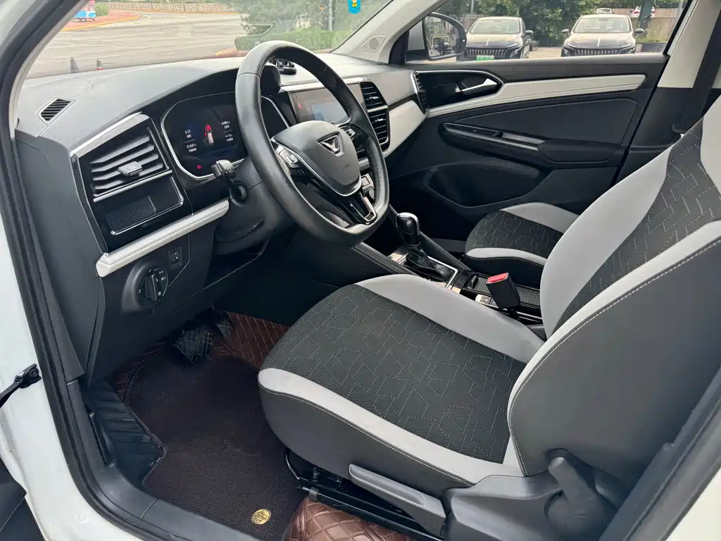 JETTA VS7 2023 280TSI automatic aggressive version купить на сайте DeffCars