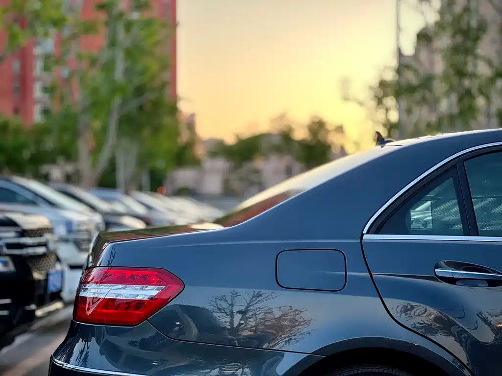 Mercedes-Benz E-Class 2010 E 300 L Fashion Model купить на сайте DeffCars