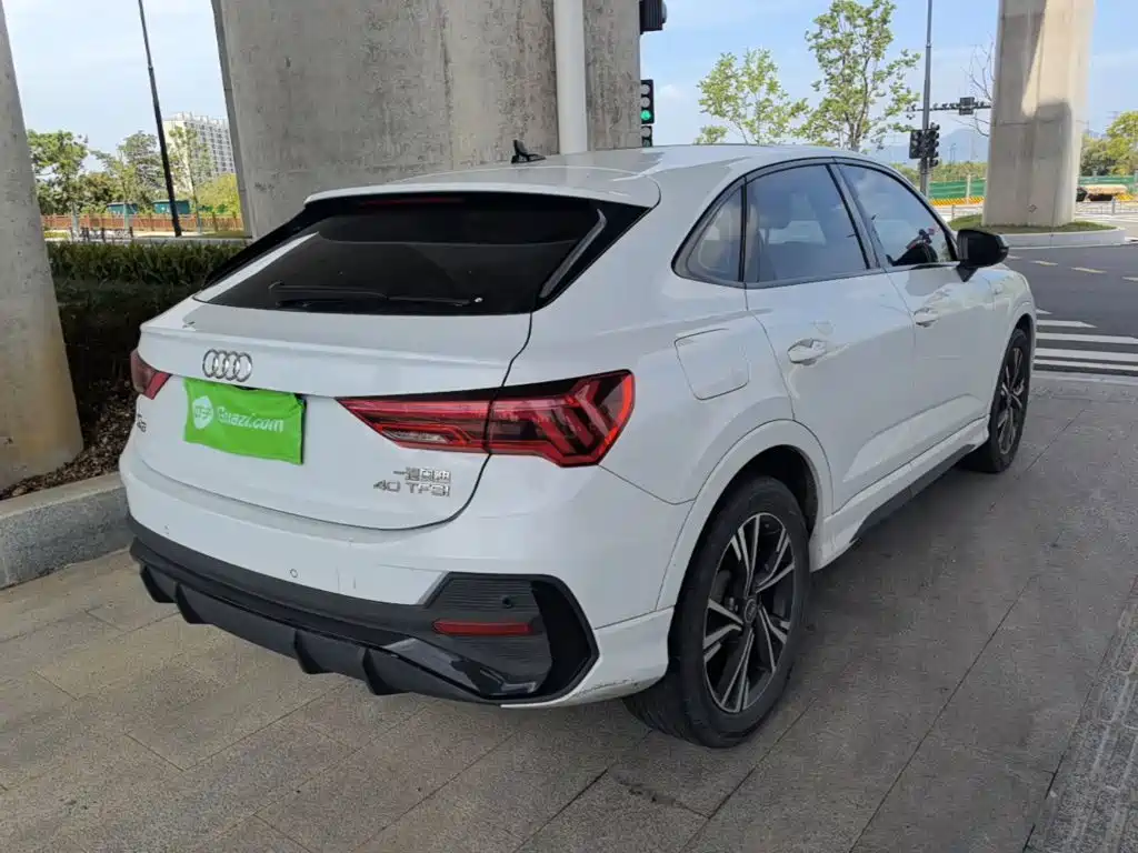 Audi Q3 Sportback 2022 40 TFSI Fashion Edition купить на сайте DeffCars