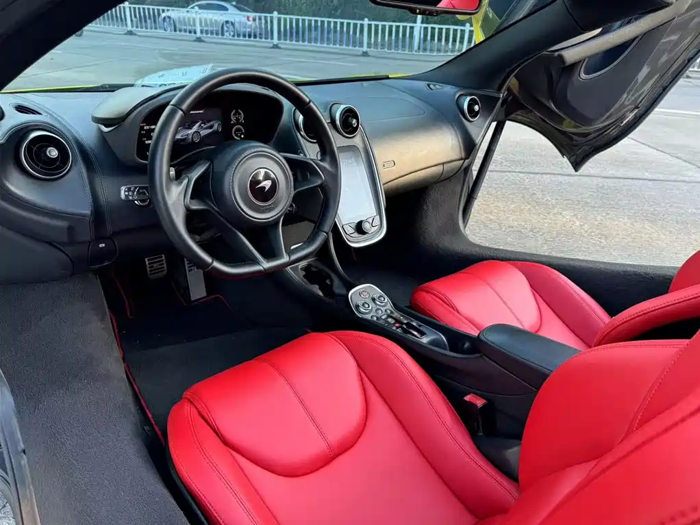 McLaren 570 2019 570S 3.8T Spider купить на сайте DeffCars