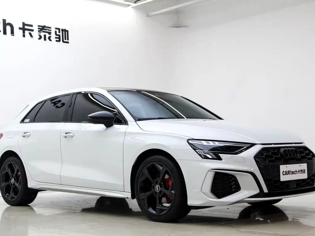 Audi A3 2024 Sportback 35 TFSI luxury sports model купить на сайте DeffCars