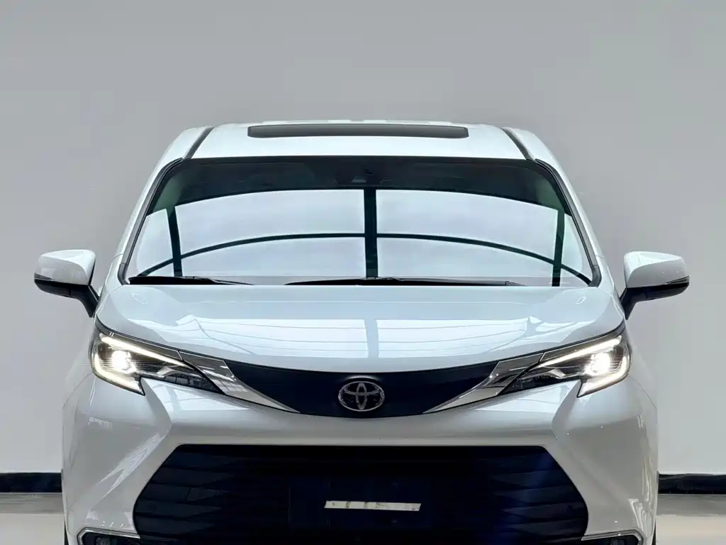 SIENNA 2024 2.5L Hybrid Comfort Edition купить на сайте DeffCars