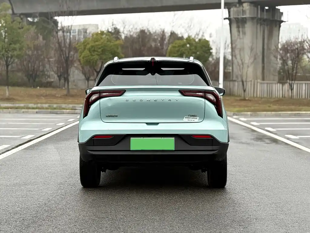 Geely Geometry E Firefly 2022 Model 320KM Smart Tiger 4 Seats купить на сайте DeffCars