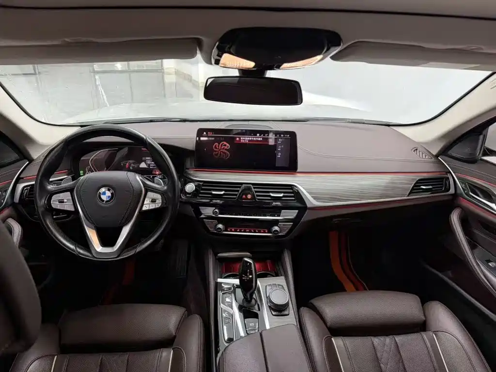 BMW 5 Series 2022 530Li Exclusive Luxury Package купить на сайте DeffCars