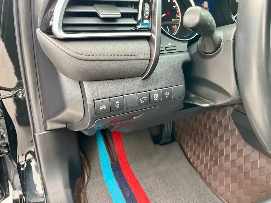 Camry 2019 2.5G Deluxe Edition National V купить на сайте DeffCars