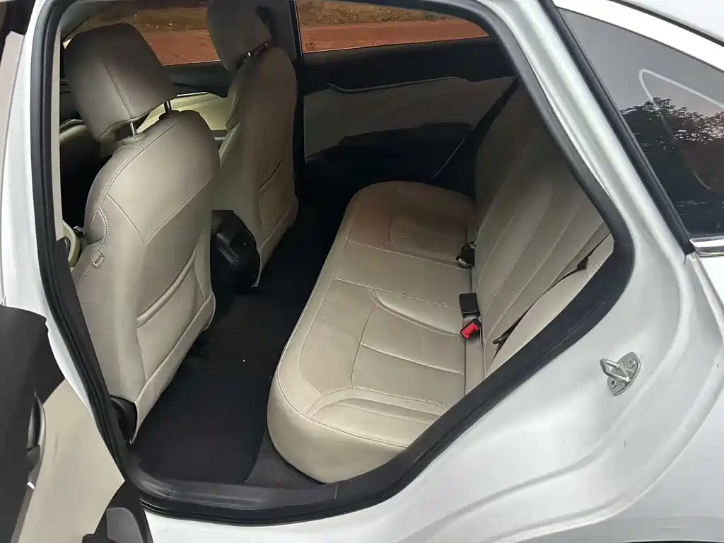 Yinglang 2019 15T dual-clutch interconnected elite model National VI купить на сайте DeffCars