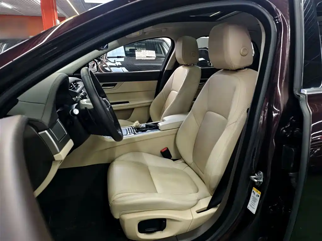 Jaguar XFL 2018 XFL 2.0T 250PS Deluxe Edition купить на сайте DeffCars