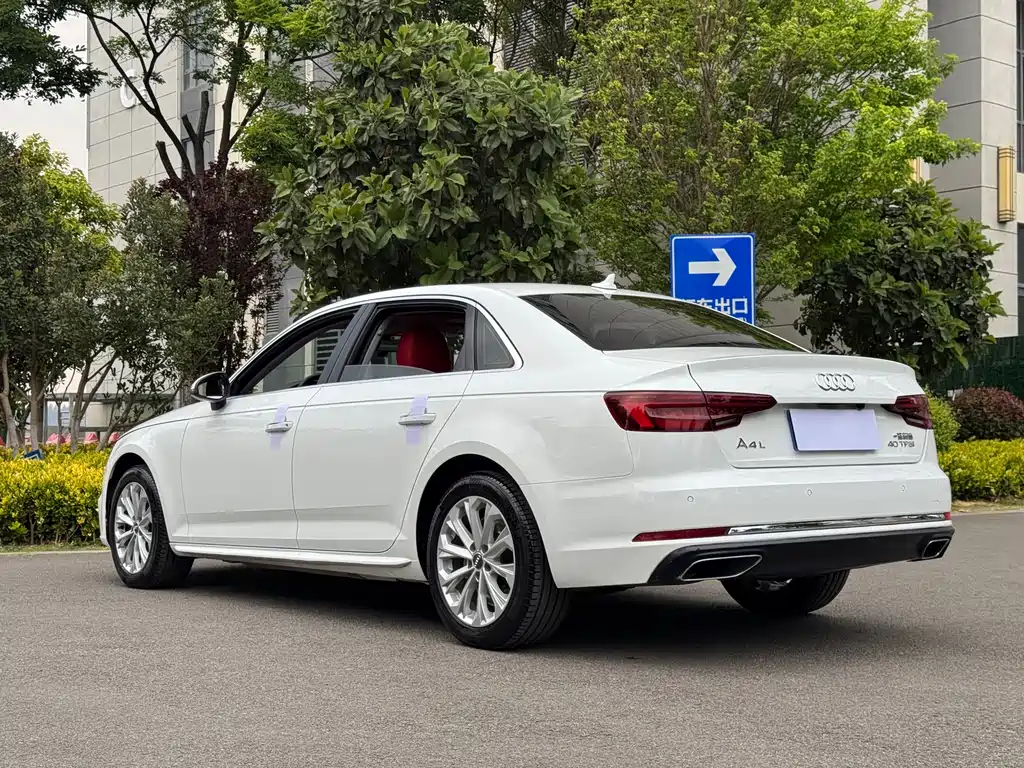 Audi A4L 2019 40 TFSI Enterprising National V купить на сайте DeffCars